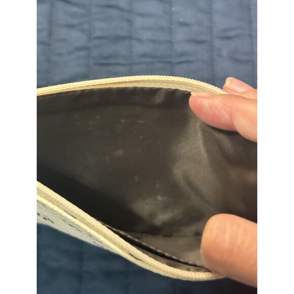 Dooney and Bourke Wristlet Wallet 8" X 4 1/2 Stap And Key Ring - Picture 7 of 13